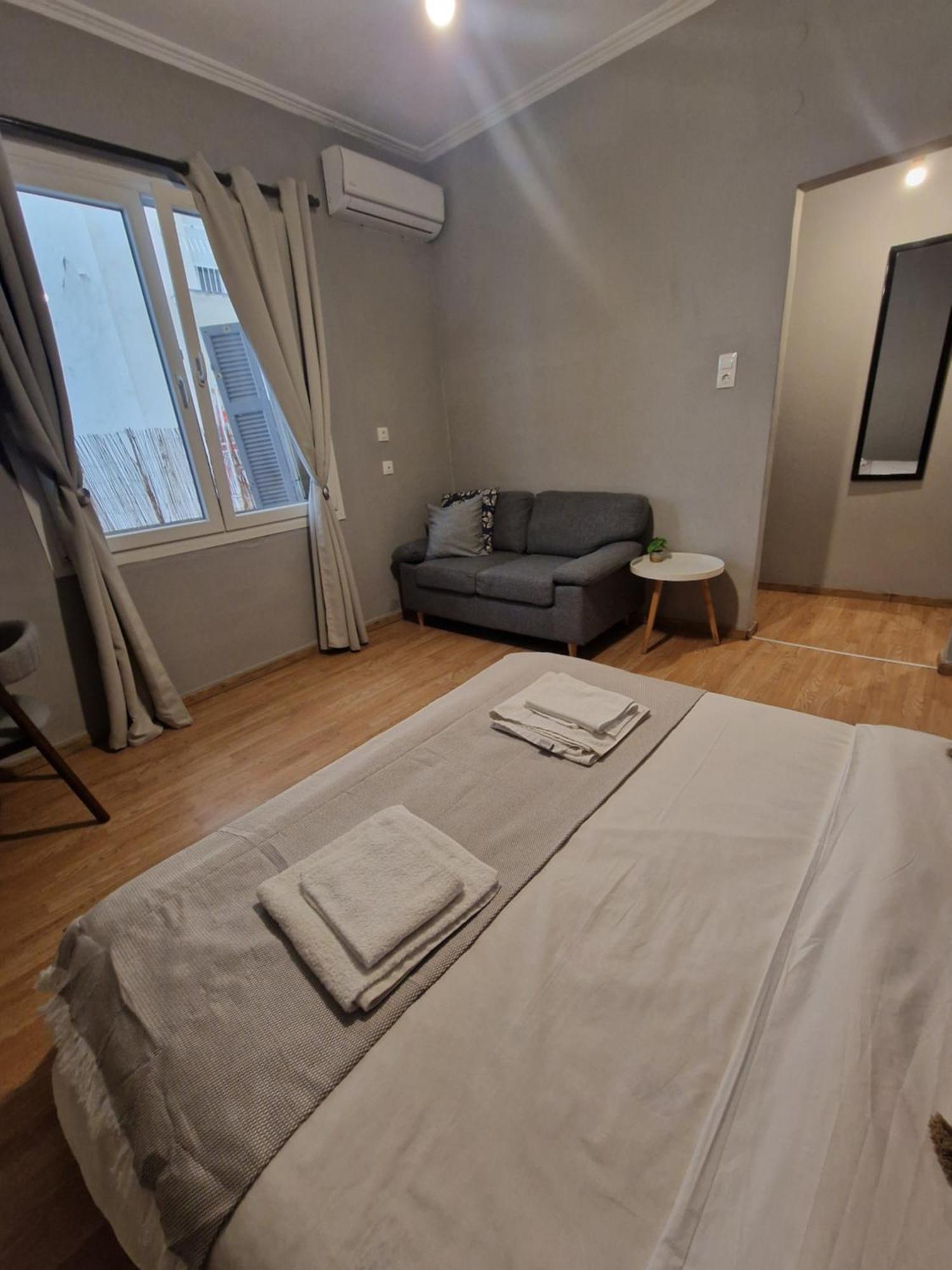 Closer "Egnatia Apartment 4" Thessaloniki Exterior foto